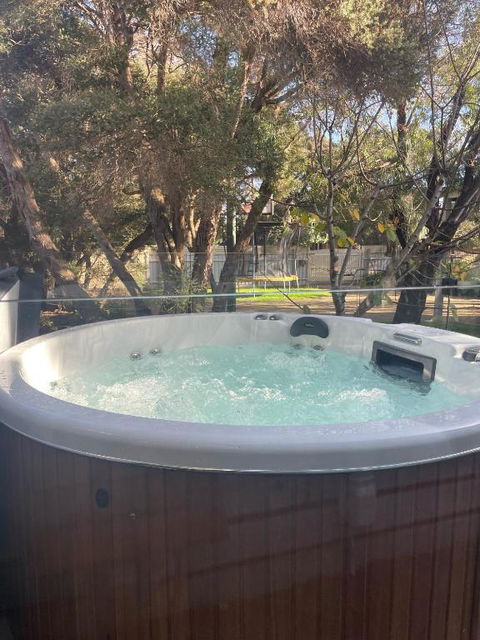 Allure Beach House Rye - Something For Everyone! - Perths Hotel 0