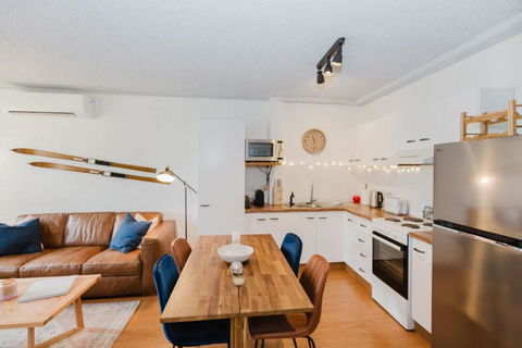 Alpine Mountain View - 24 Of 13-15 Kirwan Close - Perths Hotel 3