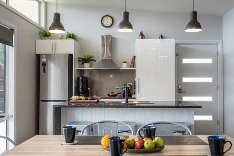Amaroo 2 - Freycinet Holiday Houses - Perths Hotel 1