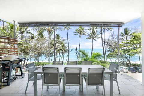 Amaroo - Luxury Apartment Overlooking The Coral Sea - Perths Hotel 0