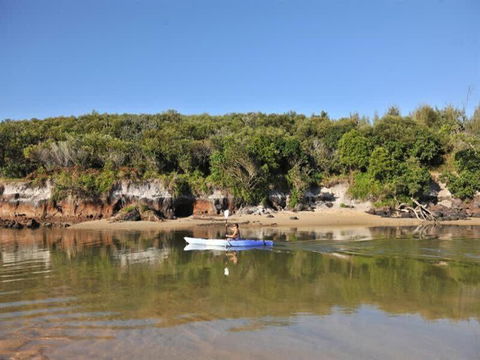 Amazing Currimundi Lakefront Ocean Penthouse - Perths Hotel 2