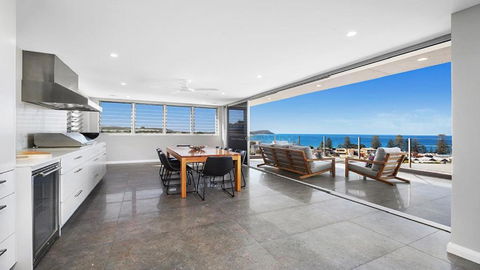 Amazing Views And Short Walk To Beach - Perths Hotel 2