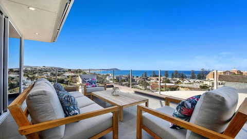 Amazing Views And Short Walk To Beach - Perths Hotel 0