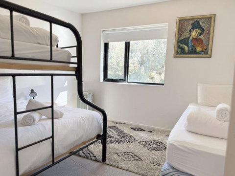 Angala 2 - Perths Hotel 4