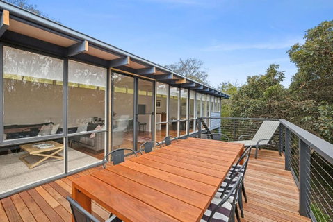 Anglesea Beach Retreat - Perths Hotel 1