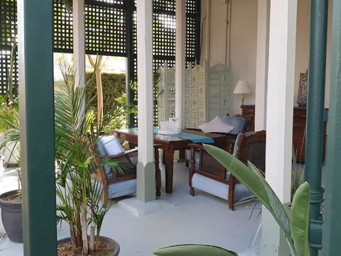 Anglesey House Iconic Forbes CBD Heritage Home - Perths Hotel 1