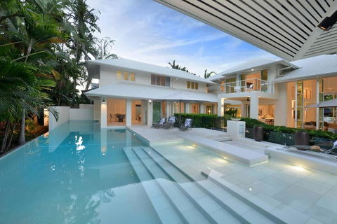 Anjea - Luxury 5 Bedroom Home By The Beach - Perths Hotel 0
