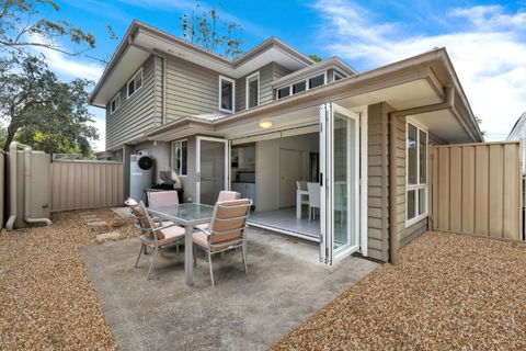 Annvilla - Two Bedroom Townhouse In Huskisson - Perths Hotel 1