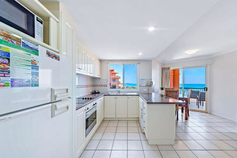 Airlie Dream - Perths Hotel 2