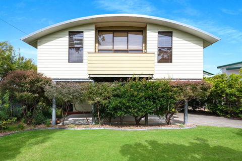 Aquarius Beach Stay - Belle Escapes Jervis Bay - Perths Hotel 1