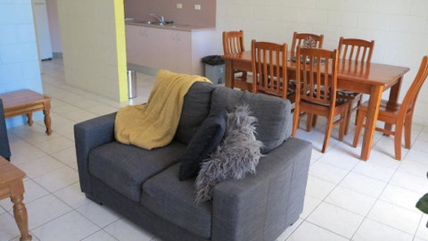 Arcadia Beach Unit 4 - Perths Hotel 3