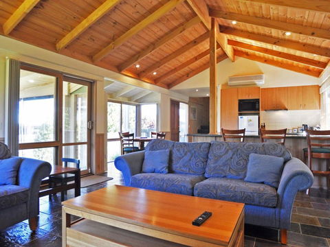 Archies Beachside Abode - Perths Hotel 2