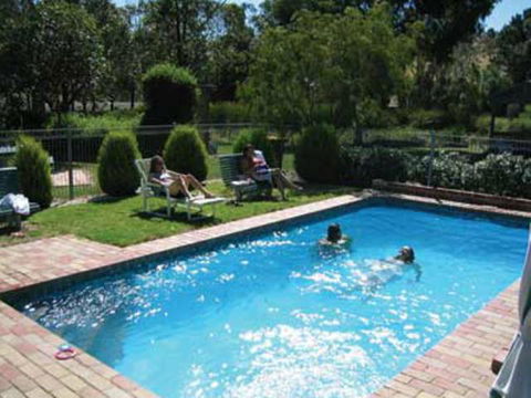 Aristocrat Waurnvale - Perths Hotel 1