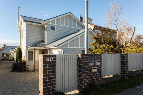 Armidale Cottage - House 1 - Perths Hotel 1