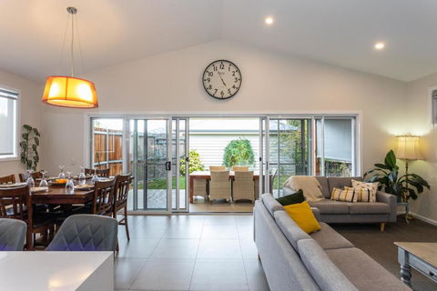 Armidale Cottage - House 1 - Perths Hotel 4