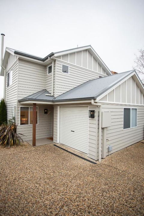 Armidale Cottage - House 1 - Perths Hotel 2