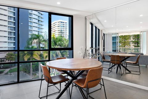 Artique 3 Bedroom Apartment Close To The Beach - CoastHM - Perths Hotel 0