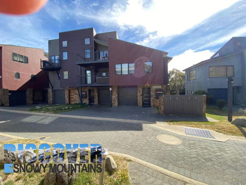 Aspen Creek 5 - Thredbo - Perths Hotel 1