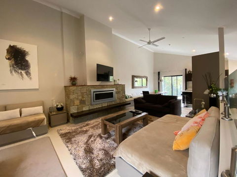 Aspen Creek 5 - Thredbo - Perths Hotel 3