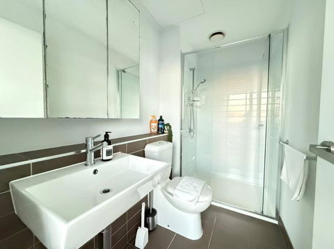 Astonishing 2B2B UpperWestSide Residence Opposite Southern Cross Station - Perths Hotel 4