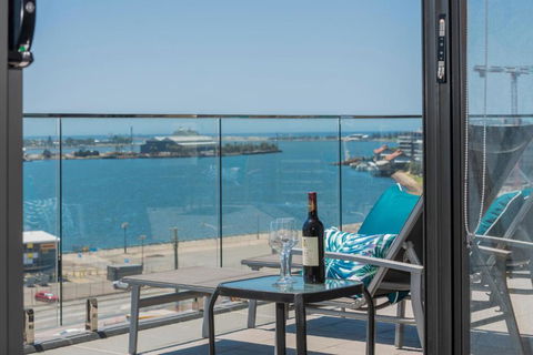 Astra Apartments Newcastle - Perths Hotel 4