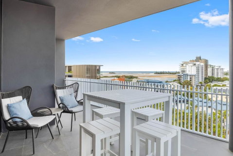 Avalon Resort Maroochydore - Perths Hotel 1