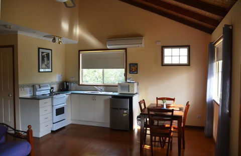 Avoca Cottages VICTORIA - Perths Hotel 4