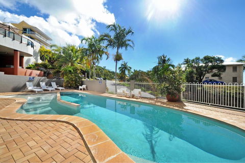 At Whitsunday Vista Holiday Apartments - Perths Hotel 1