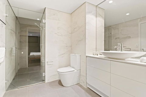 B208S - The Waverton Escape - Perths Hotel 4