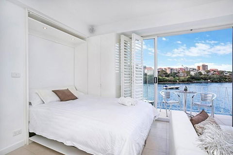 BADEN - Absolute Water Front Sydney Harbour Studio - Perths Hotel 3