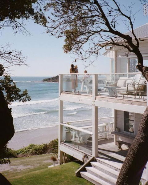 BAY PROPERTIES . Beach House Studio - Perths Hotel 2
