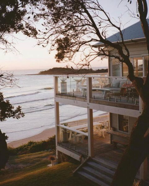 BAY PROPERTIES . Beach House Yamba - Perths Hotel 0
