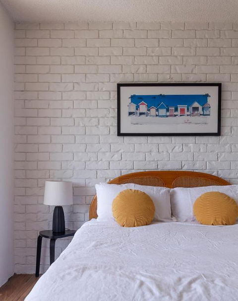 BAY PROPERTIES . Beach Street - Perths Hotel 1