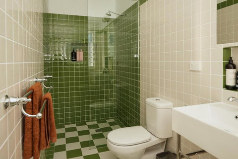 BAY PROPERTIES . The Sailor Shack - Perths Hotel 4