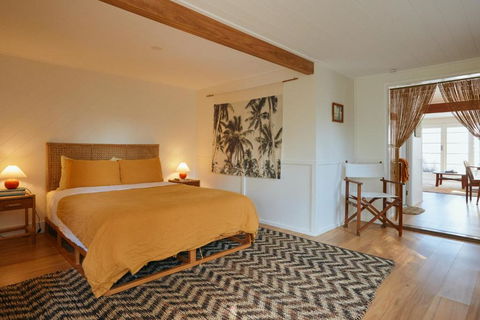 BAY PROPERTIES . The Sailors Bungalow - Perths Hotel 1