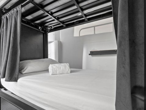 AZZURO POD HOTEL - Potts Point - Perths Hotel 1