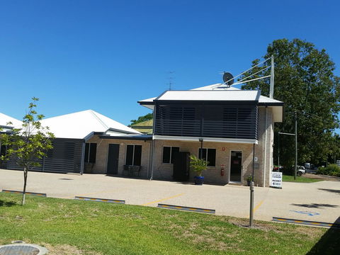Emerald Park Motel - Perths Hotel 0