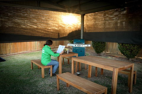 Emerald Park Motel - Perths Hotel 9