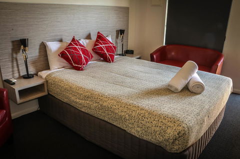 Emerald Park Motel - Perths Hotel 7