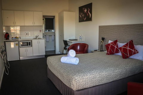 Emerald Park Motel - Perths Hotel 6