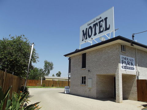 Emerald Park Motel - Perths Hotel 11