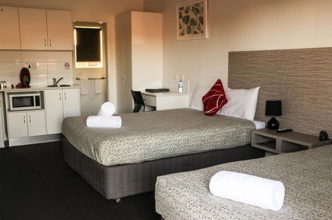 Emerald Park Motel - Perths Hotel 5