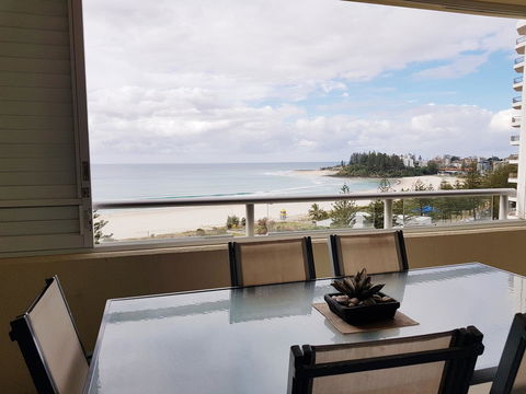 Blue C Coolangatta - Perths Hotel 4