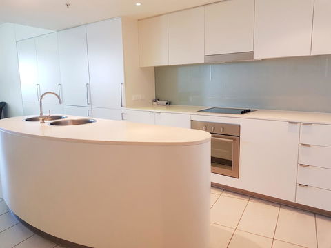Blue C Coolangatta - Perths Hotel 12