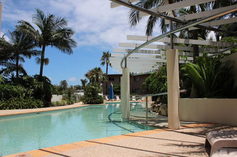 Blue C Coolangatta - Perths Hotel 19