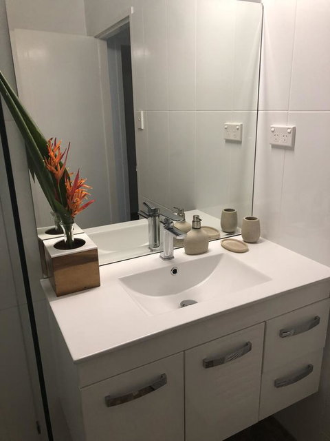 Cairns Beach House Our Oasis - Perths Hotel 29