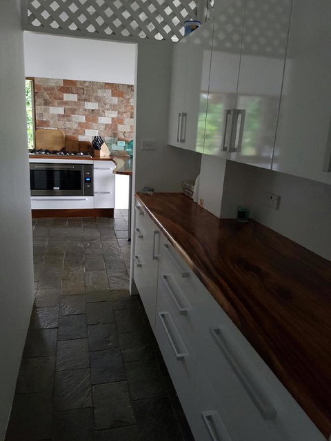 Cairns Beach House Our Oasis - Perths Hotel 7