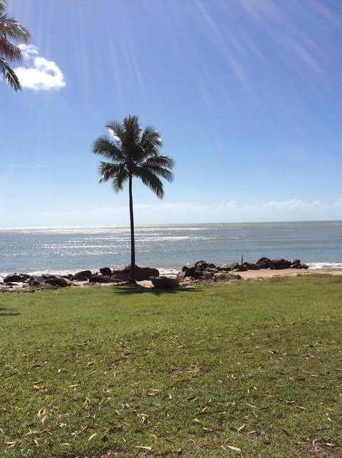 Cairns Beach House Our Oasis - Perths Hotel 3