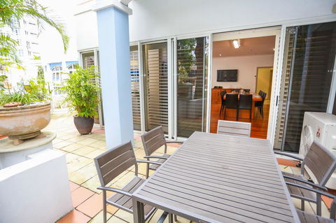 Bel Air On Broadbeach - Official - Perths Hotel 9