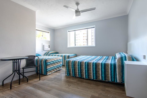 Burleigh Gold Coast Motel - Perths Hotel 3